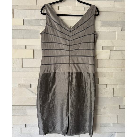 ADRIANNA PAPEL Occasions 100% Silk Silver Gray Sleeveless Silk Sheath Dress 14 - Picture 3 of 7